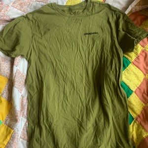 Green Patagonia tee